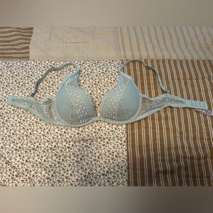 Victoria's Secret Incredible Plunge